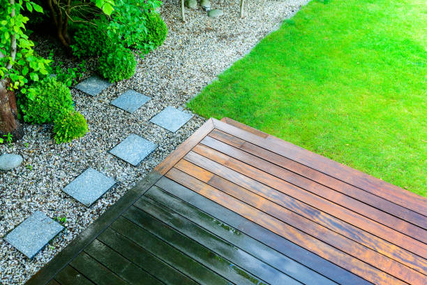 Best Rust Removal  in East Massapequa, NY